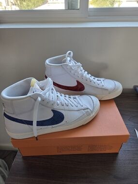 Nike Blazer Mid ‘77 Vintage Snakeskin Swoosh - Size 11